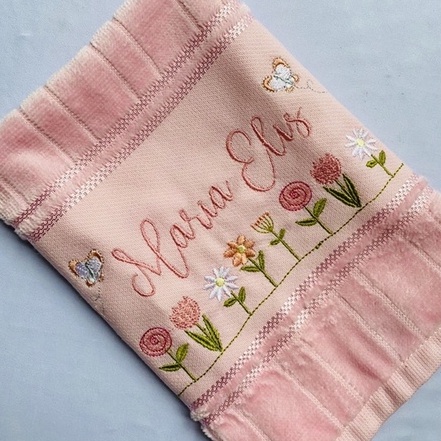 Toalha Bordada Personalizada com Nome Flores