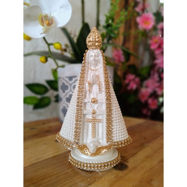 Imagem Nossa Senhora Aparecida Feita de Gesso Pérola Com Strass 15cm Santa Decorativa