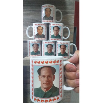 Caneca Meme John China + Bolsotsé