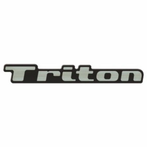 Emblema (triton) Mitsubishi L200 Cromado E Fundo Preto (resi