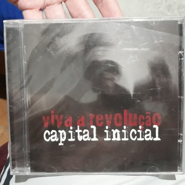CD CAPITAL INICIAL - VIVA A REVOLUÇÃO - EM ÓTIMO ESTADO