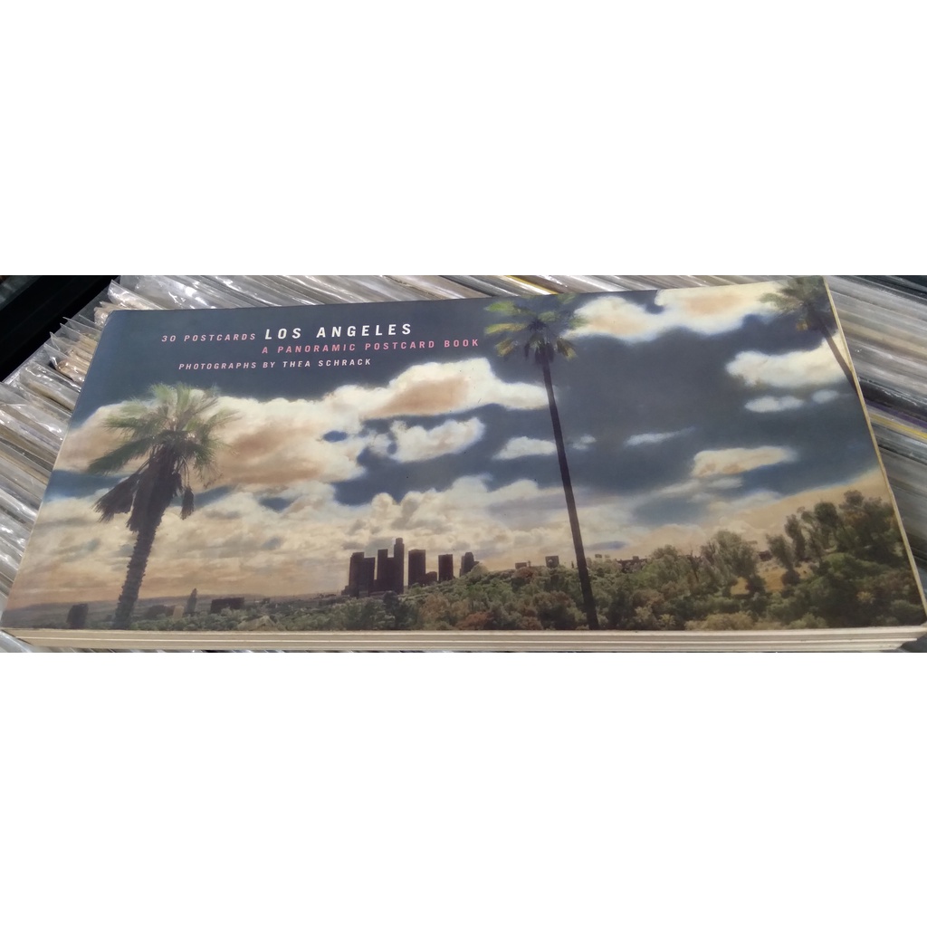 LIVRO LOS ANGELES A PANORAMIC POSTCARD THEA SCHRACK