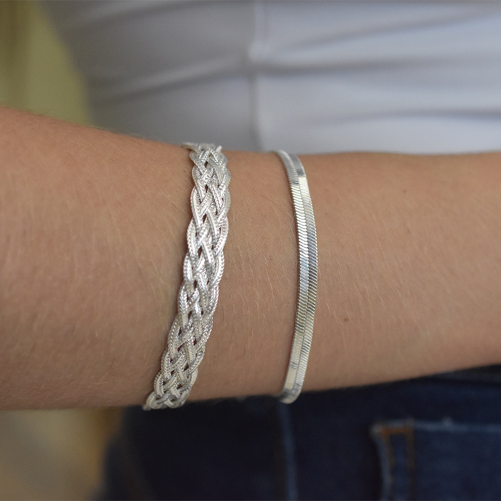 Kit 2 Pulseiras Femininas Folheadas Banhadas a Prata 925 Trançada 6 fios e Laminada
