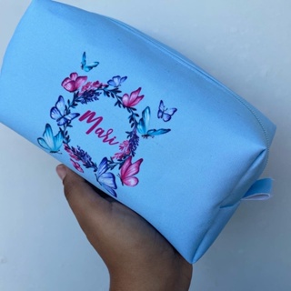 PRODUÇÃO EM 1 DIA ÚTIL + FRETE - Necessaire Personalizada Com Nome Azul Serenity, Azul Celeste, Azul Bebê em Oferta na Shopee
