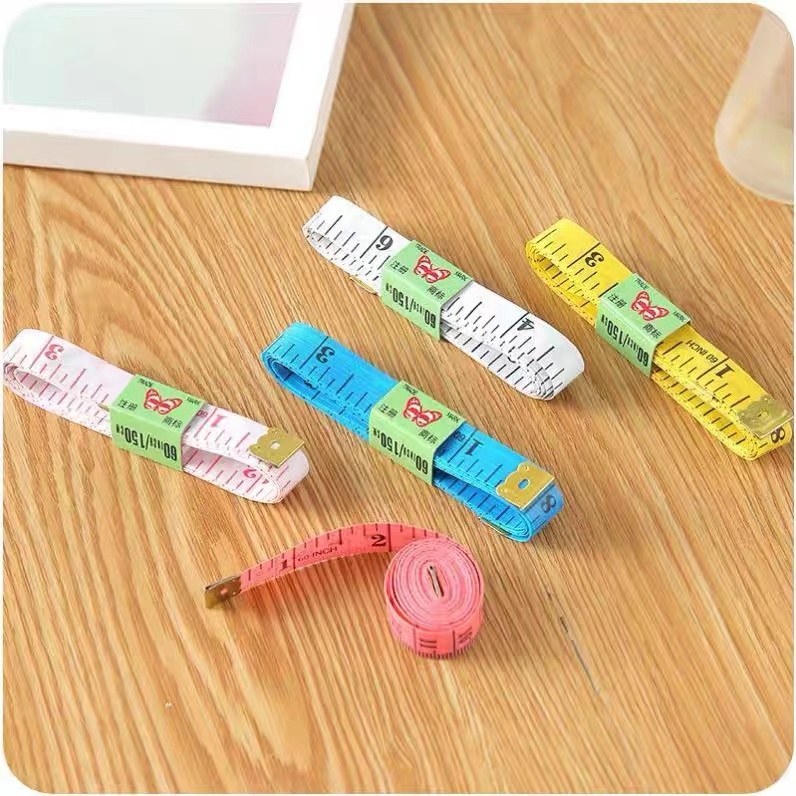 Fita Métrica De Roupa (cores sortidas) em Oferta na Shopee