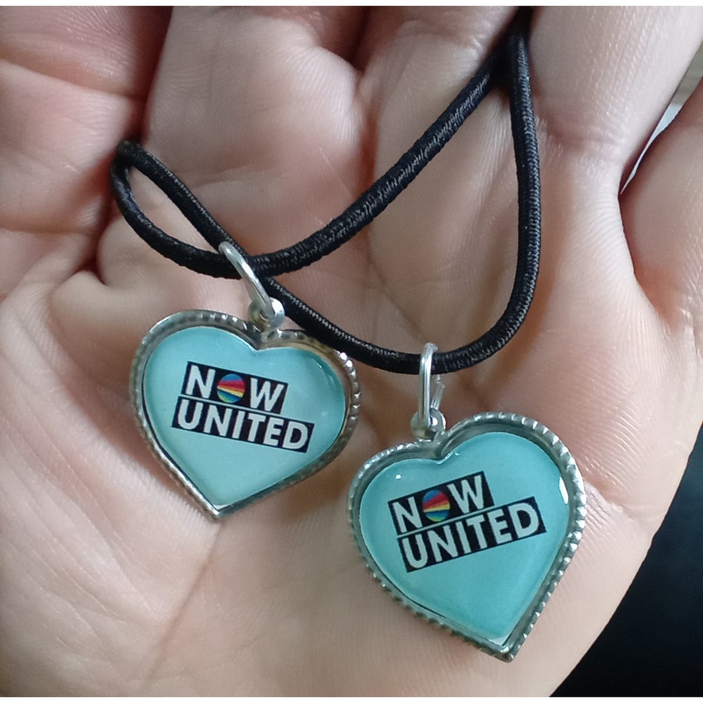 Colar Duplo Elástico Pingente CORAÇÃO NOW UNITED Delicado Exclusivo