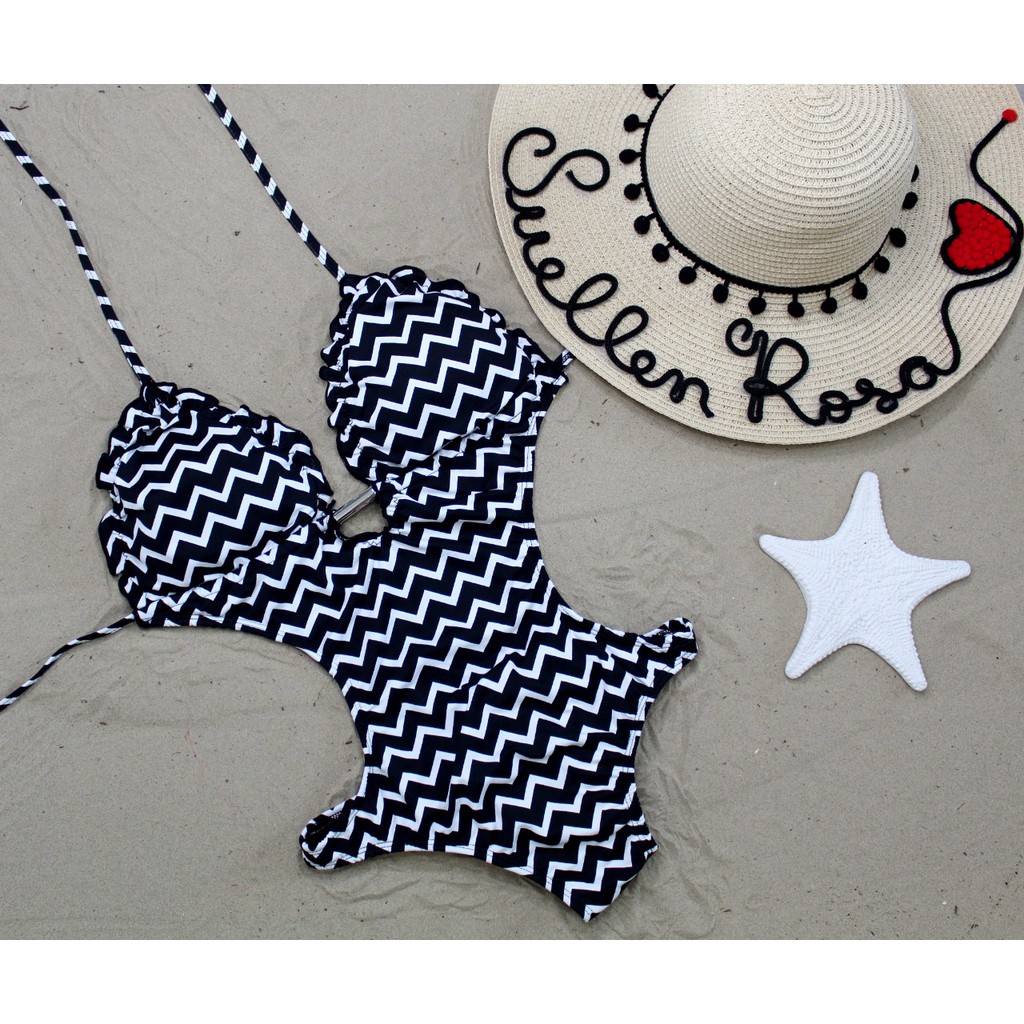 Maiô Empina Bumbum Engana Mamãe com Bojo e Forro Zigzag Preto e Branco