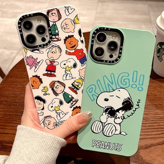 Caixa Para iPhone 14 11 15 13 Pro Max Cartoon Snoopy Family Cute Dog Atendimento Ao Telefone Black Frame Camera Design TPU Capa Protetora Anti-Riscos À Prova De Queda 12