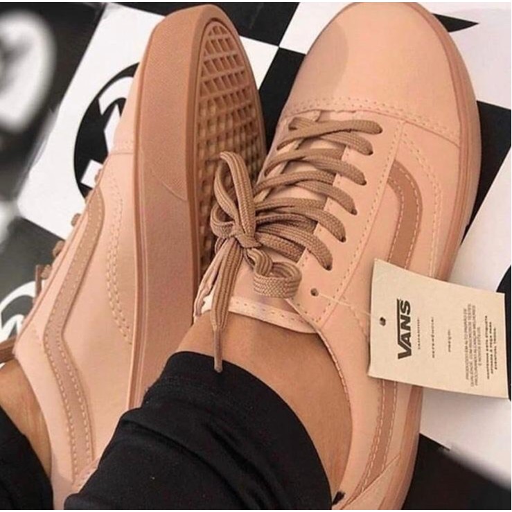tenis vans nud