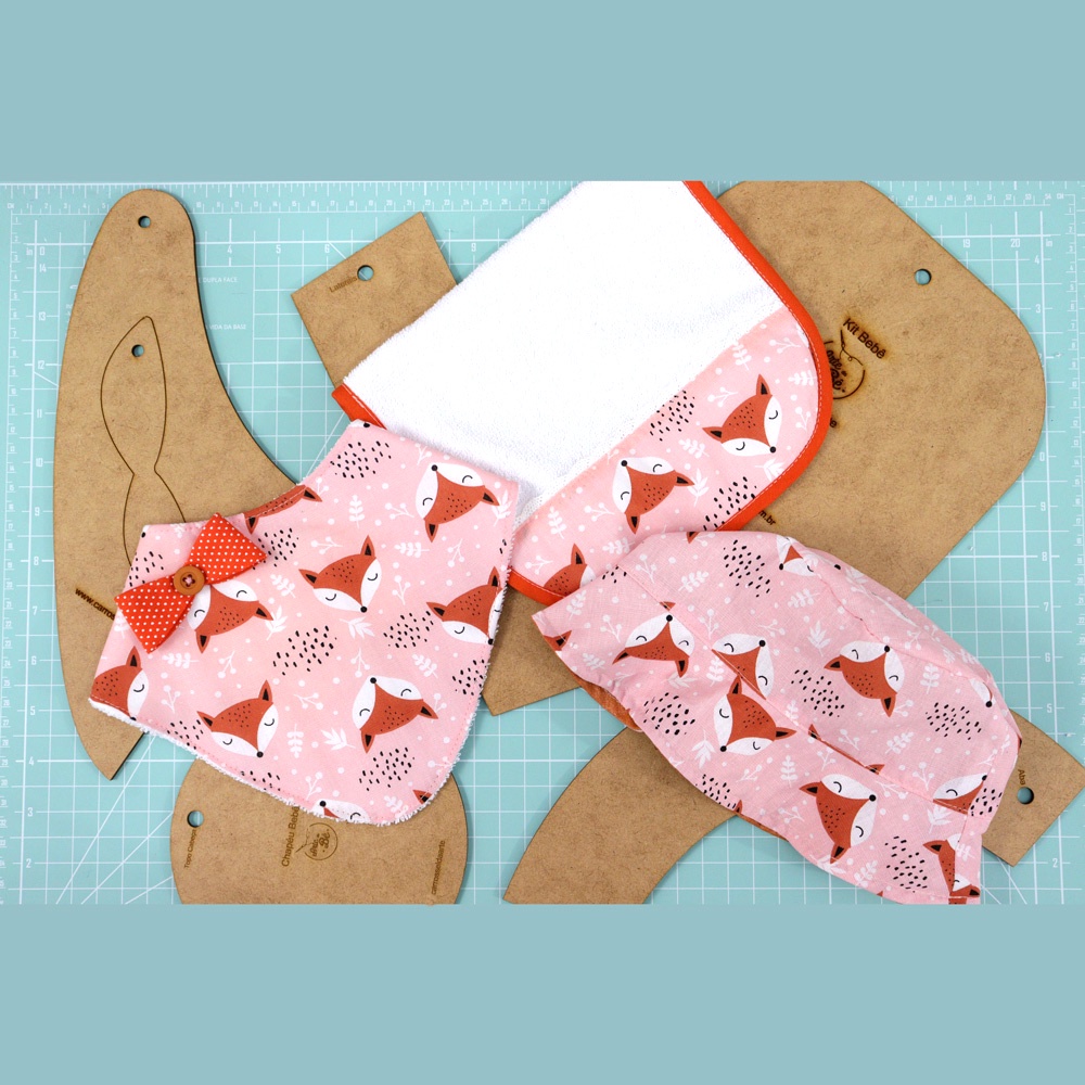 Kit nº 6 -  Chapéu Bebê + Kit Bebê - Arte da Bê