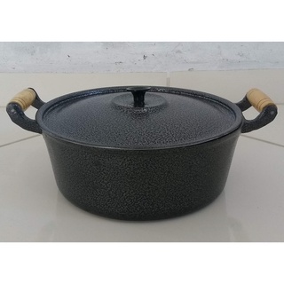 Panela Caçarola Preta Grande de Alumínio Grosso Batido Fundido Craqueadas 7L nº 30
