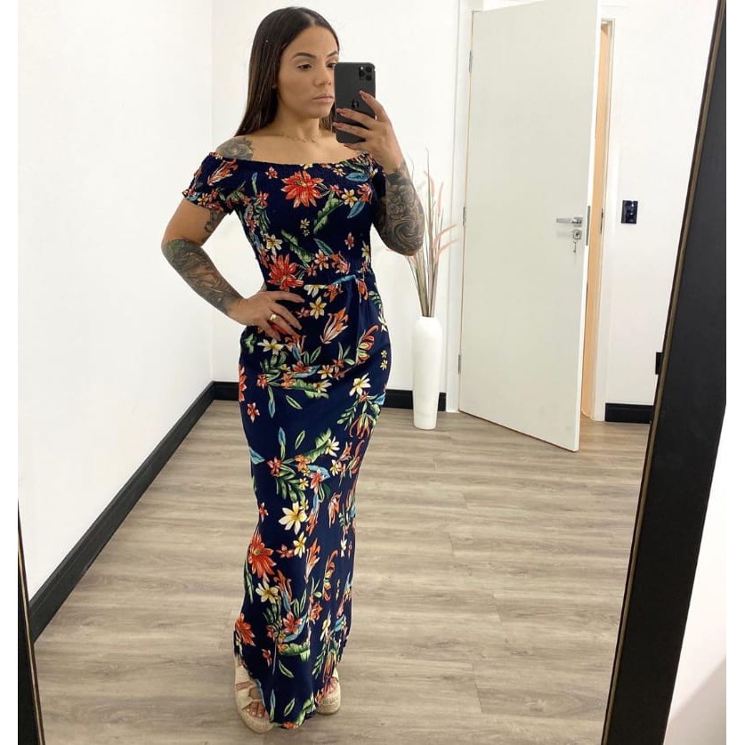 vestido longo estampado ombro a ombro