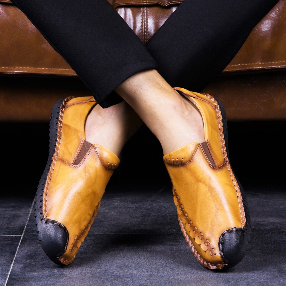 sapatos em couro artesanal