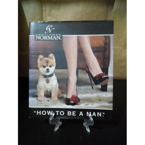 Como Queria Ser um Homem Obediente como um Cão - Gentleman Norman Laura Martella