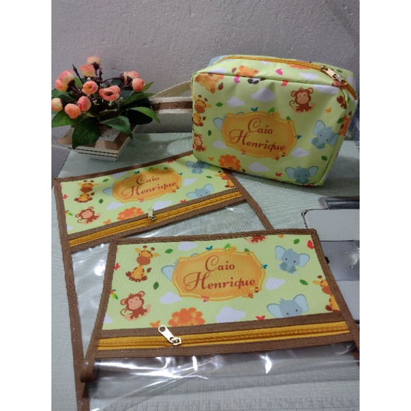 Kit higiene/Kit bebê/Kit troca/Maternidade/ Bebês/Necesserie/Saquinho maternidade