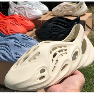 Yezzy 2022 Qualidade Chinelos De Espuma Homens Sandálias Escorregas Mulheres Desliza