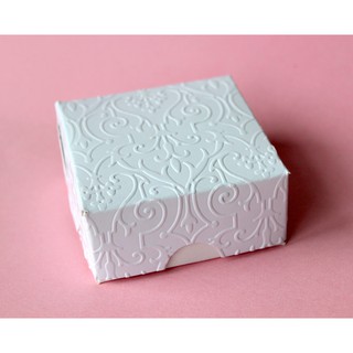 20 caixas para lembrancinha branca com textura 7x7x3 cm