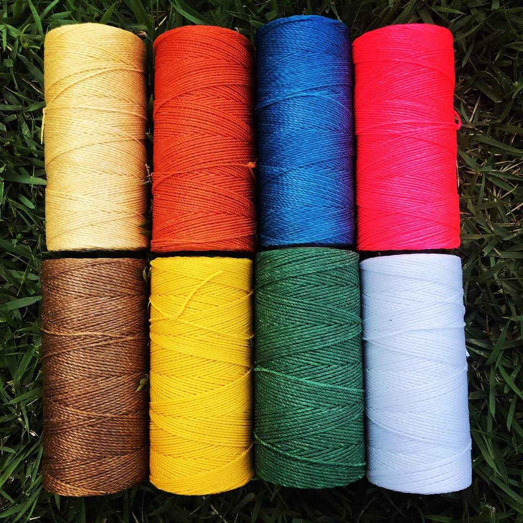 Linha Fio Encerado Cordone marca Bondnyl 100 Gramas - Rolo 100g 160 Mts De Aprox. 1mm Dyi