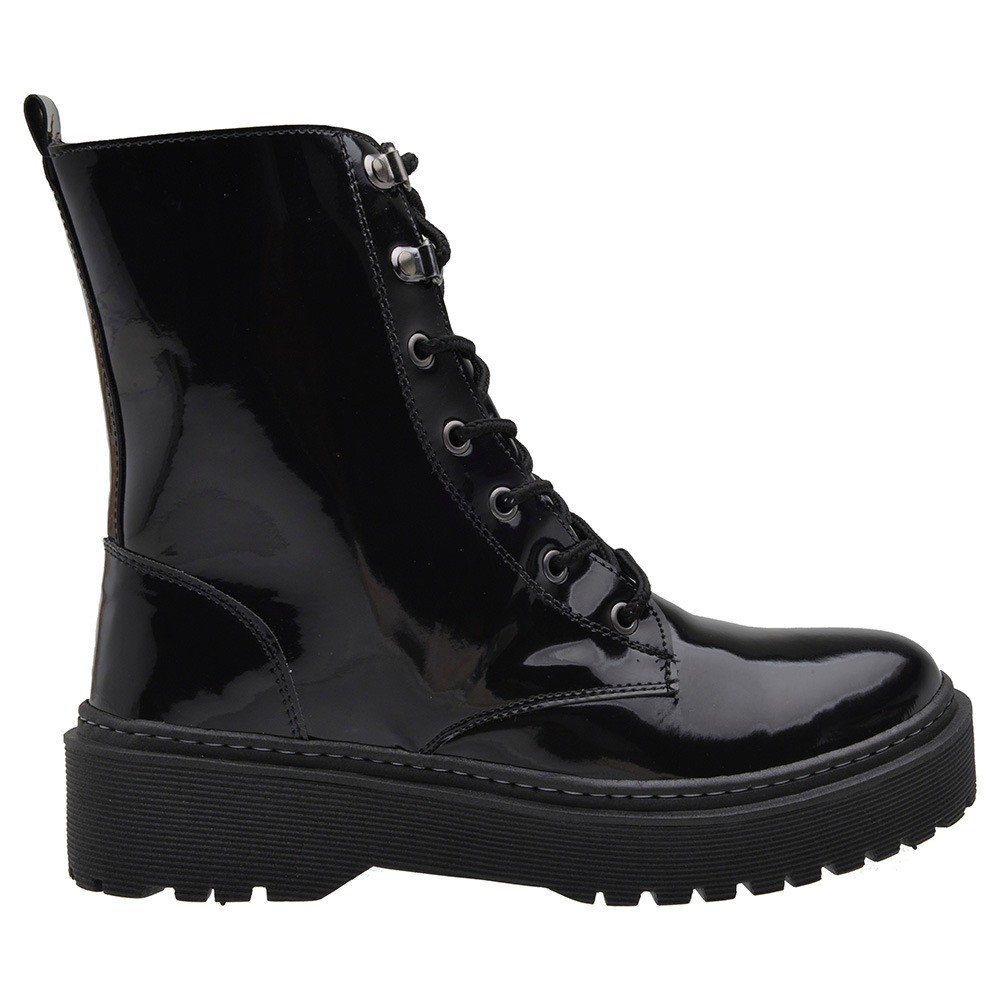 coturno feminino envernizado