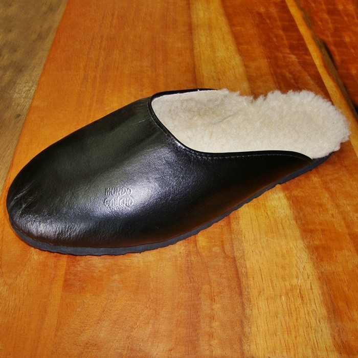 Chinelo Pantufa Couro e Pelego Quentinho Unissex - Leia a descrição sobre o tamanho ideal