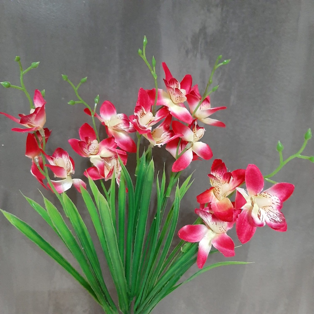 Buque De Mini Orquídeas Com Capim Rosa Pink Artificial | Shopee Brasil
