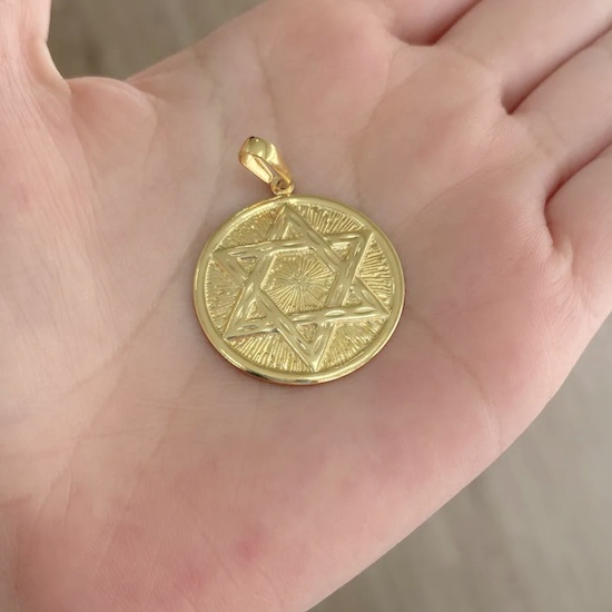 Pingente Masculino de Ouro Estrela de Davi Relevo Em 3D Banhado a Ouro 24k