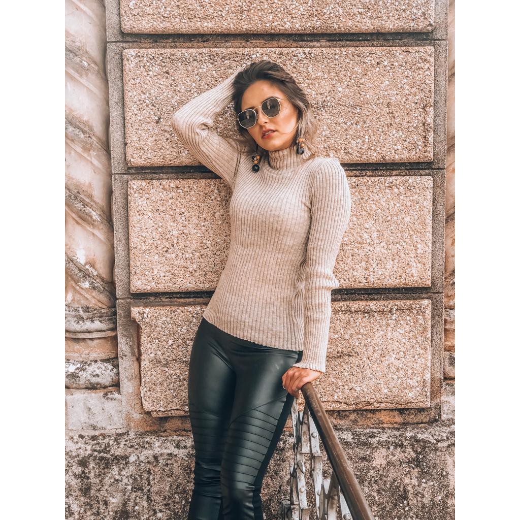 Cacharrel de Lã Gola Alta Canelada Quentinha Inverno Lisa Básica Tricot