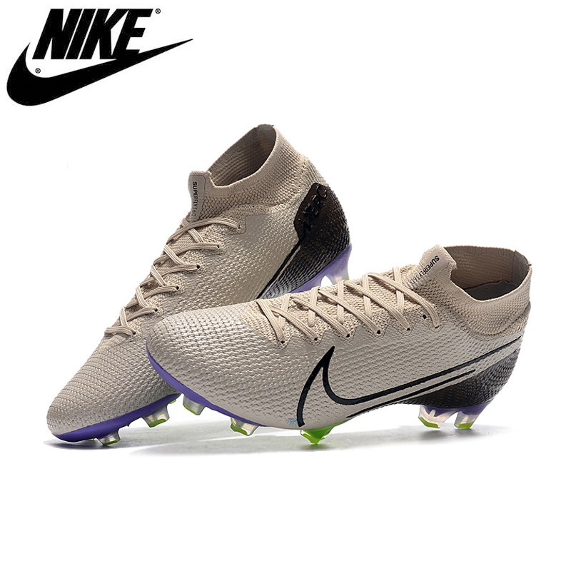 chuteira de futebol de quadra