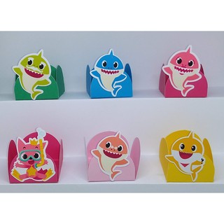 50 Forminha Para doce decorada com aplique - Baby shark
