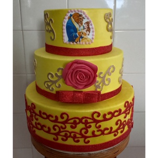 Bolo fake bela e a fera em Oferta na Shopee