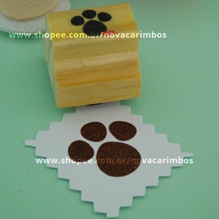 Carimbo Patinha de Coelho - tam. aprox. 2,5x2,5 cm - pegadinhas de coelho carimbadas por todo lugar!! em Oferta na Shopee