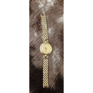 Relógio feminino quartz pulseira dourada ferro