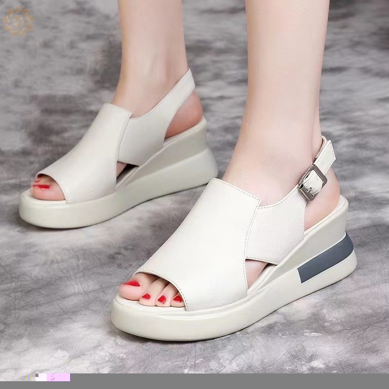 Sandália Plataforma Feminina Confortável De Verão 2025 / Chinelo Feminina em Oferta na Shopee