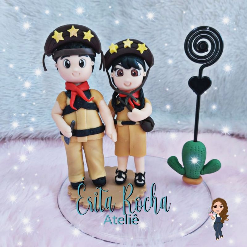 Lampião e Maria Bonita em biscuit com porta recado.
