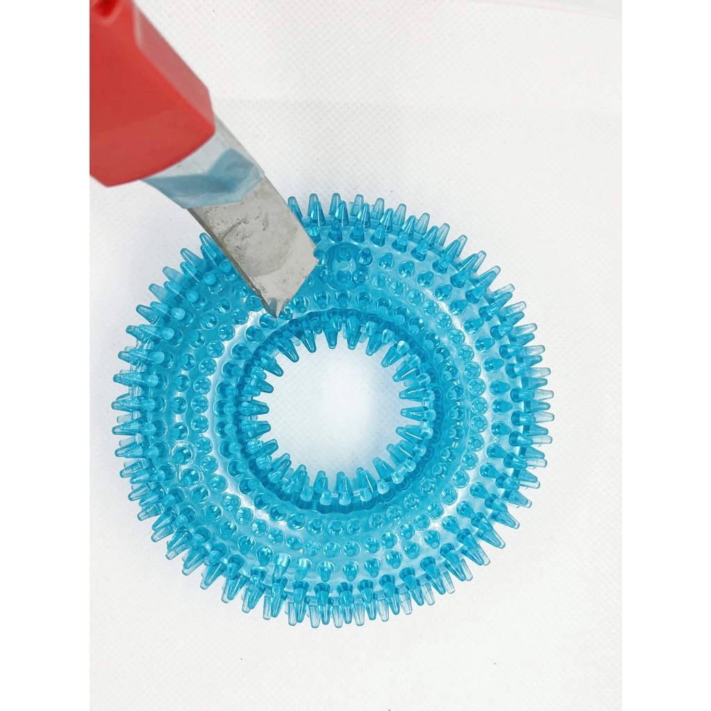 Brinquedo Mordedor Pet Argola Espinhos TPR Para Cachorro  Reforçado Com Apito