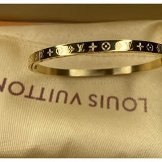2021 Novo NANOGRAM CUFF Gravado Com O Padrão Do Monograma Icônico E Apresentando Uma Única Pulseira