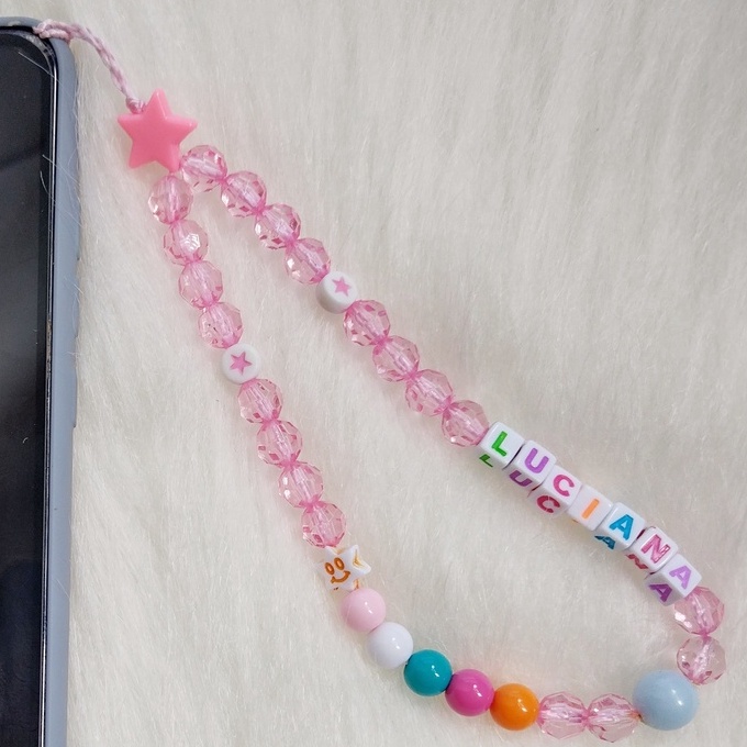 Cordinha de celular de miçangas artesanal personalizada com o nome ...