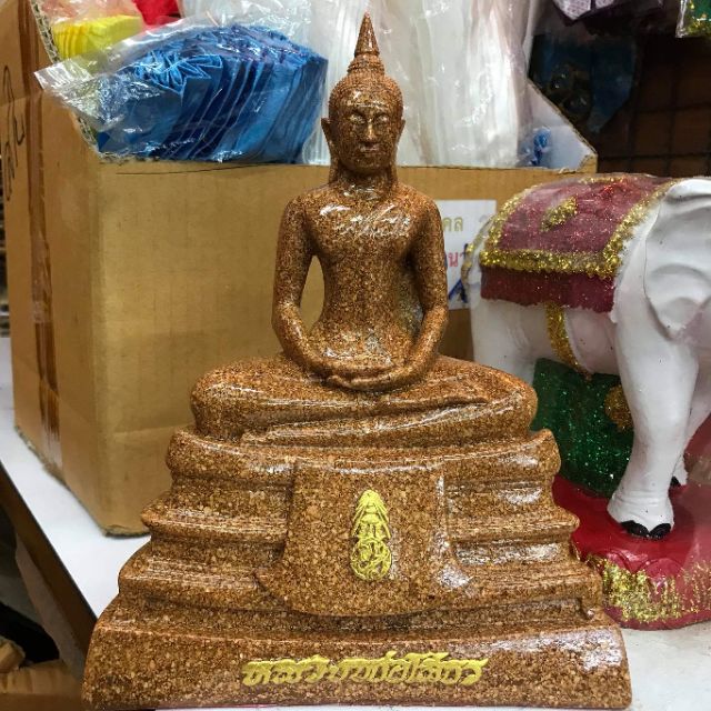 รูปสินค้า หลวงพ่อโสธร พระเครื่องประจำเมืองฉะเชิงเทรา หน้าตัก 5 นิ้ว ปลุกเสกพิธีศักดิ์สิทธิ์