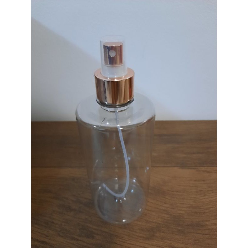 2 Frascos pet cilindro 500ml R28 com pump válvula saboneteira ou spray rosé.