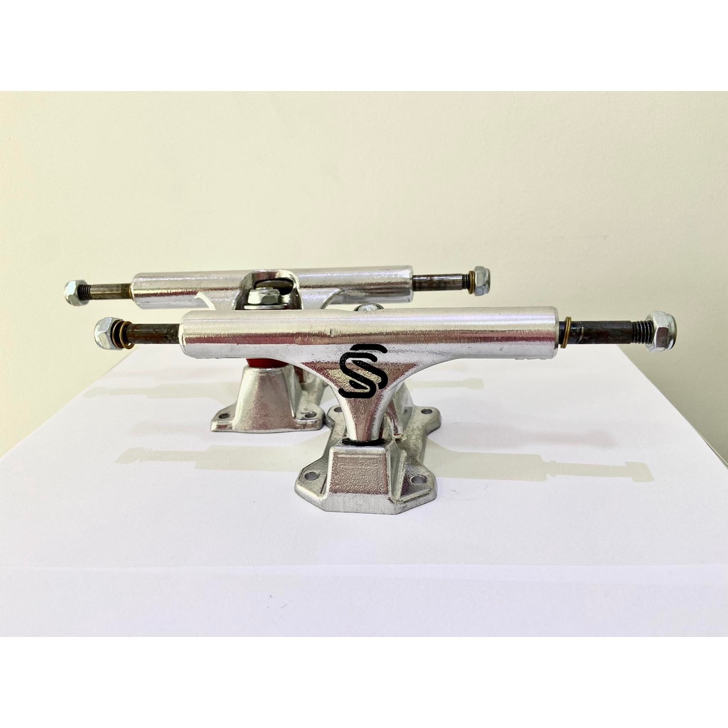 Truck SS by STRONGER Para Skate 149mm Standard Alumínio Alta Resistência