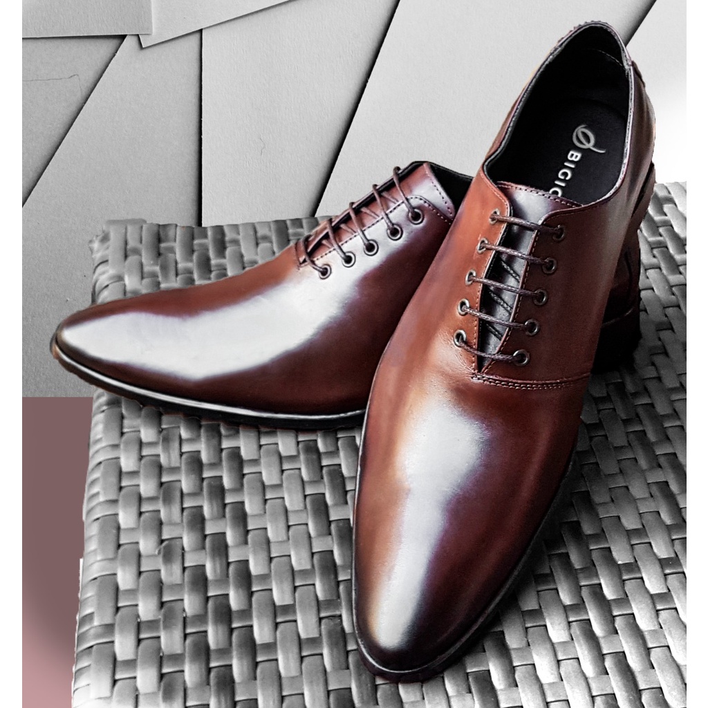 Sapato oxford hot sale wholecut