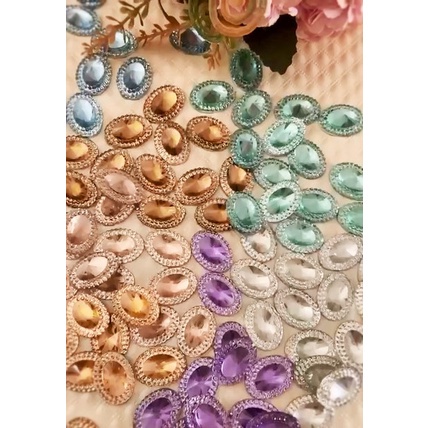 30 UNIDADES Chaton Oval COM BORDA 13x18mm