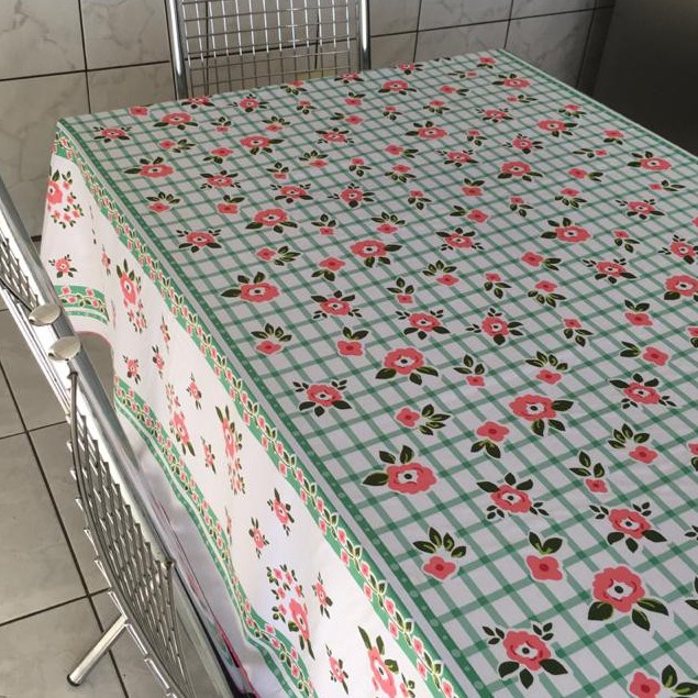 Toalha De Mesa 4 Cadeiras Retangular 1,00M x 1,50M - Tecido Oxford Estampado