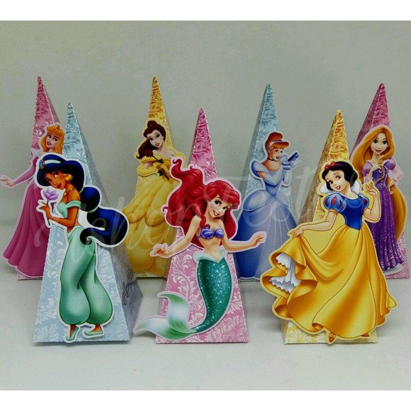 50 Cones Pirâmide Princesas {Ushop Festas}.