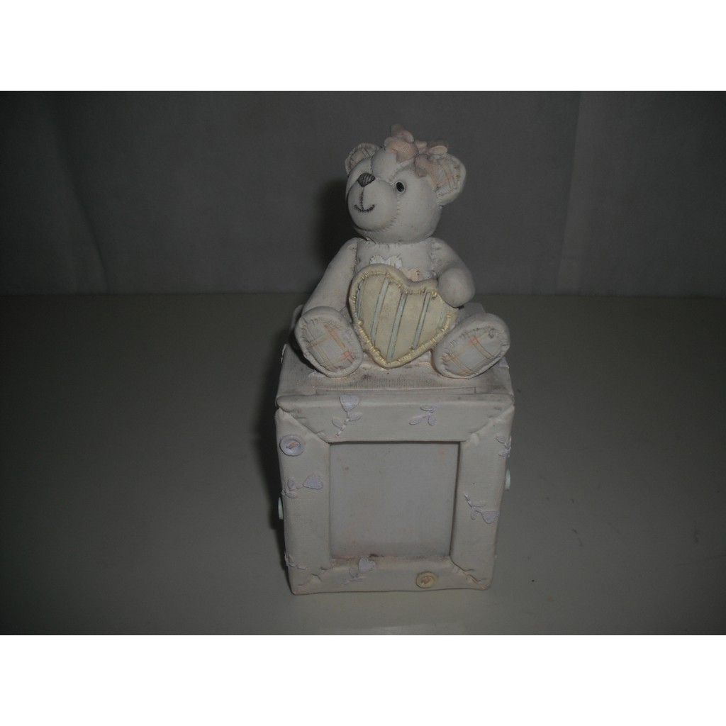 PORTA RETRATO COFRINHO SANTINI EM RESINA 16 X 8 X 8 CM USADO BOM ESTADO