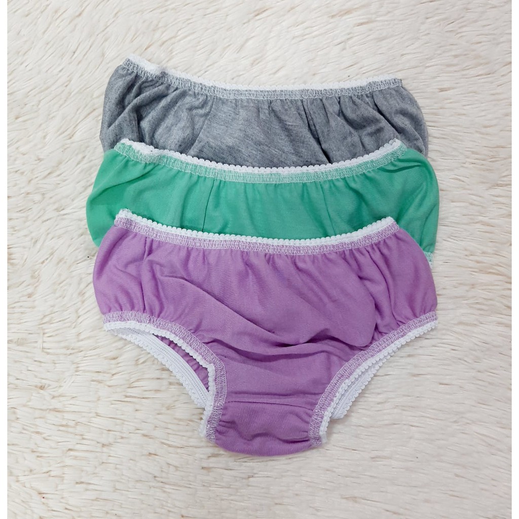 kit com 3 Calcinha Infantil Meninas de 1 a 6 anos estampas sortidas as Pincesas vão ficar super confortáveis com a calcinha de algodão Roupa Intima Infantil