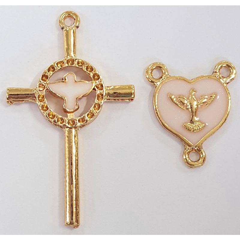 10 Crucifixos +10 Entremeios Divino Dourado c/ Resina Branco
