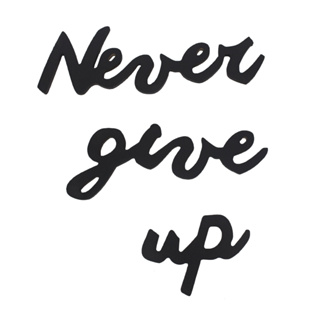 Frase Decorativa em MDF Preto - Never Give Up em Oferta na Shopee