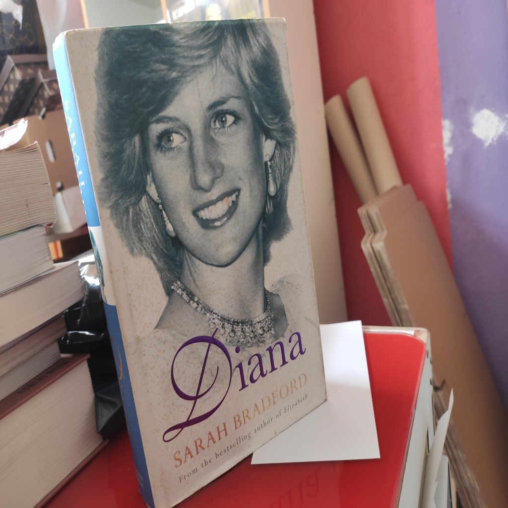 Diana autor Sarah Bradford