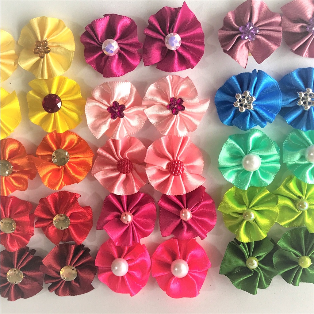Micro laços para penteado Pet. Laço fuxiquinho Pet pequeno. Fuxico Pet. Lacinho penteado